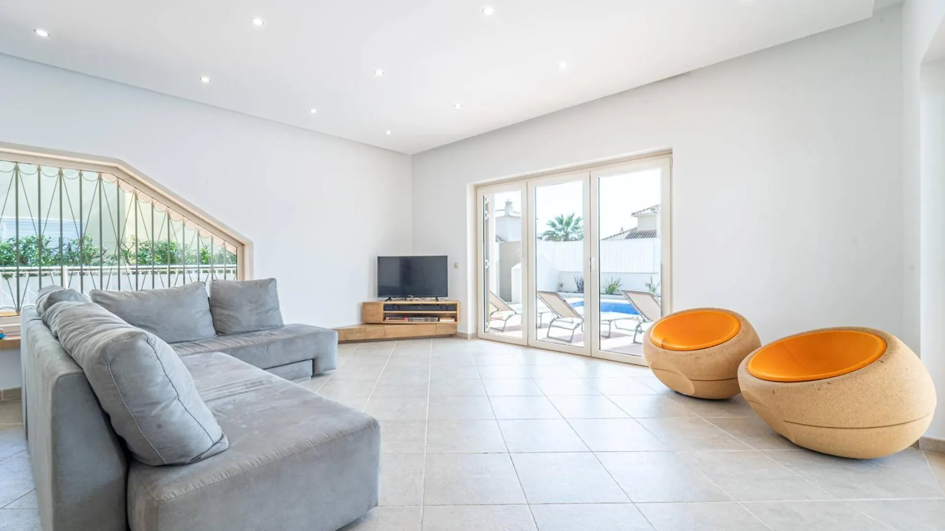 Villa Ribeiro By Hellovacations Albufeira