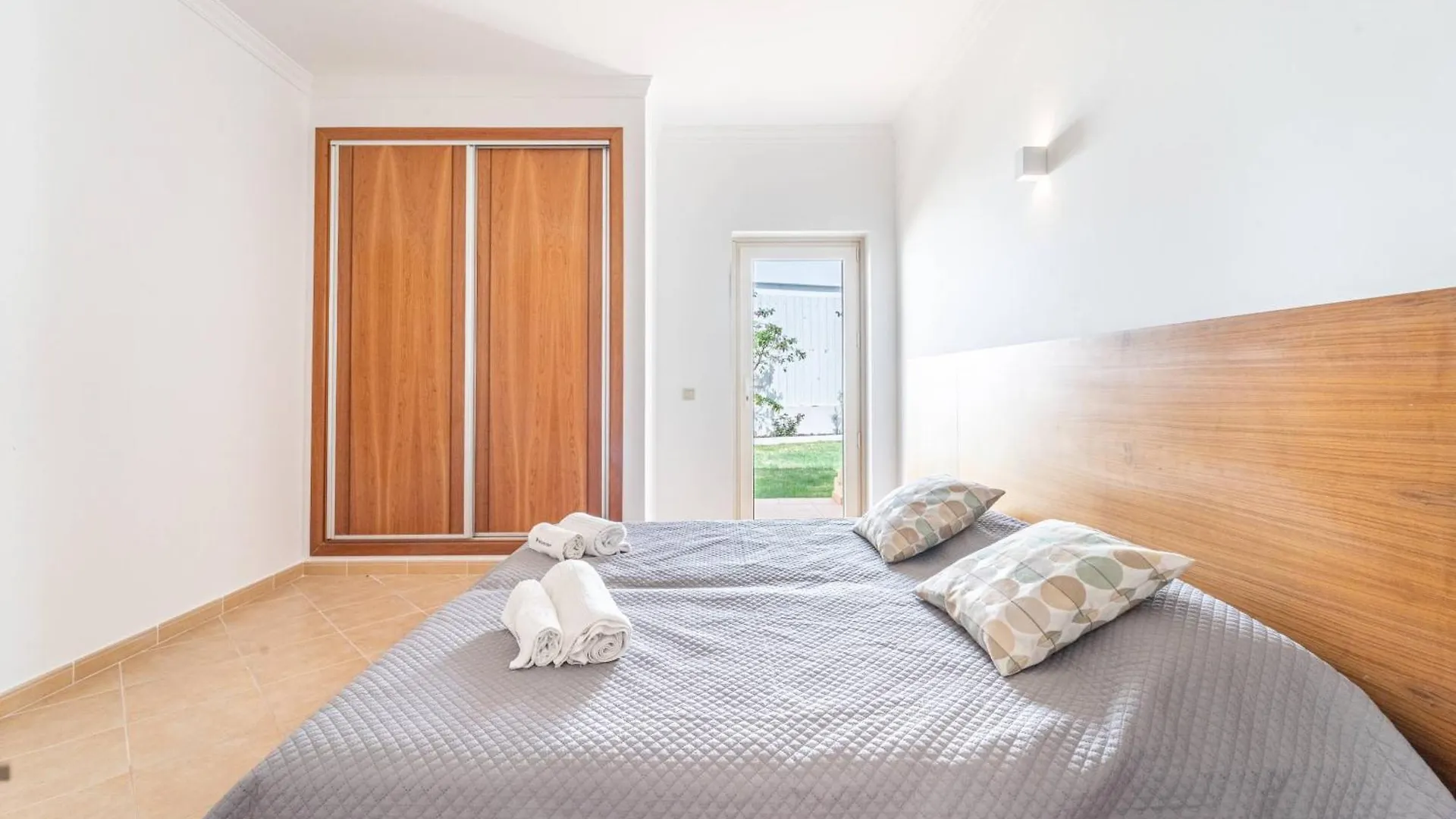 Villa Ribeiro By Hellovacations Albufeira